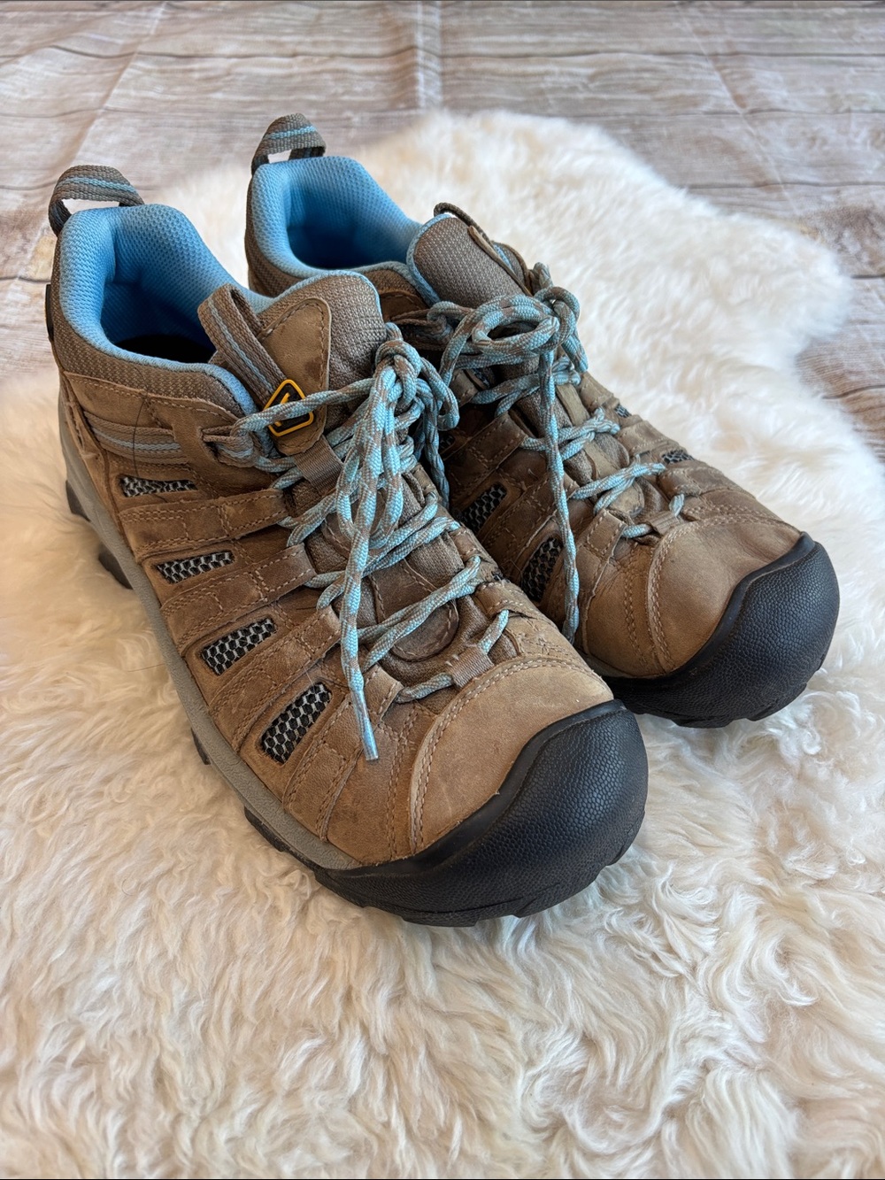 Keen Voyager Low Hiking Shoe